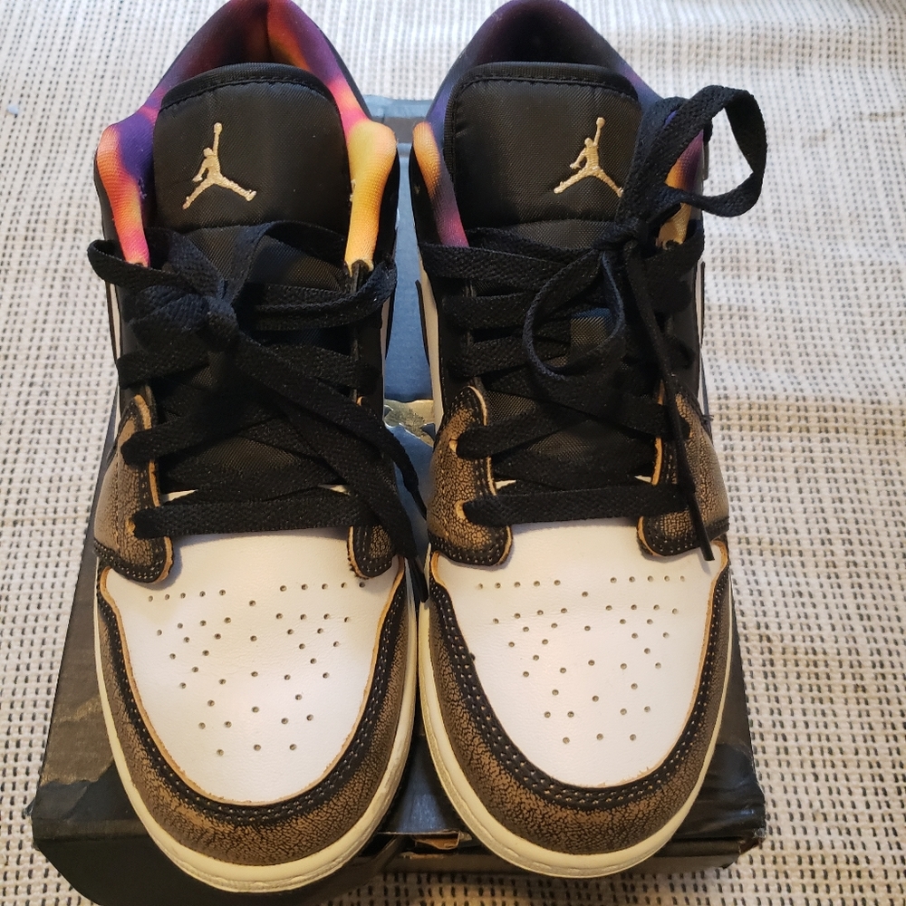 Air Jordan 1 low